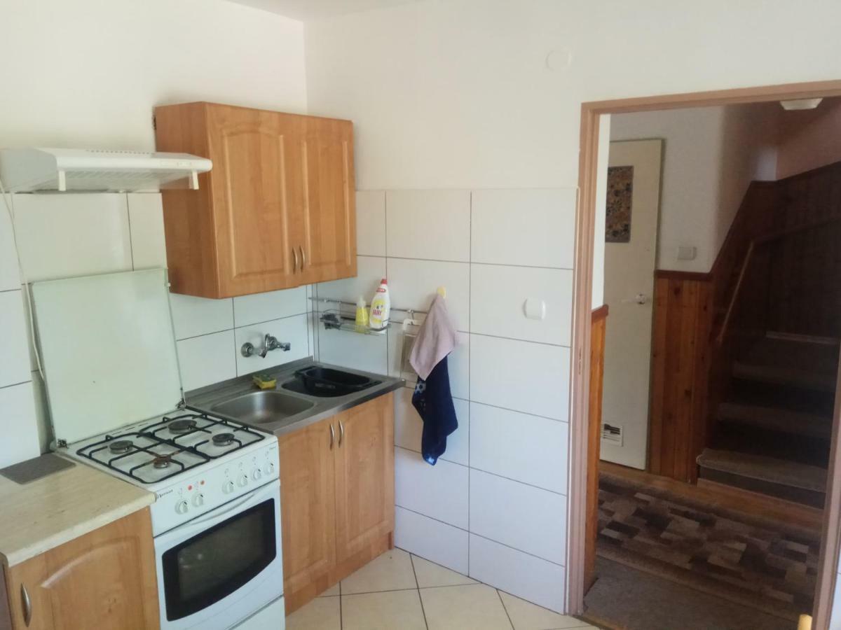 Pokoje Goscinne U Slawka Ustka Exterior foto