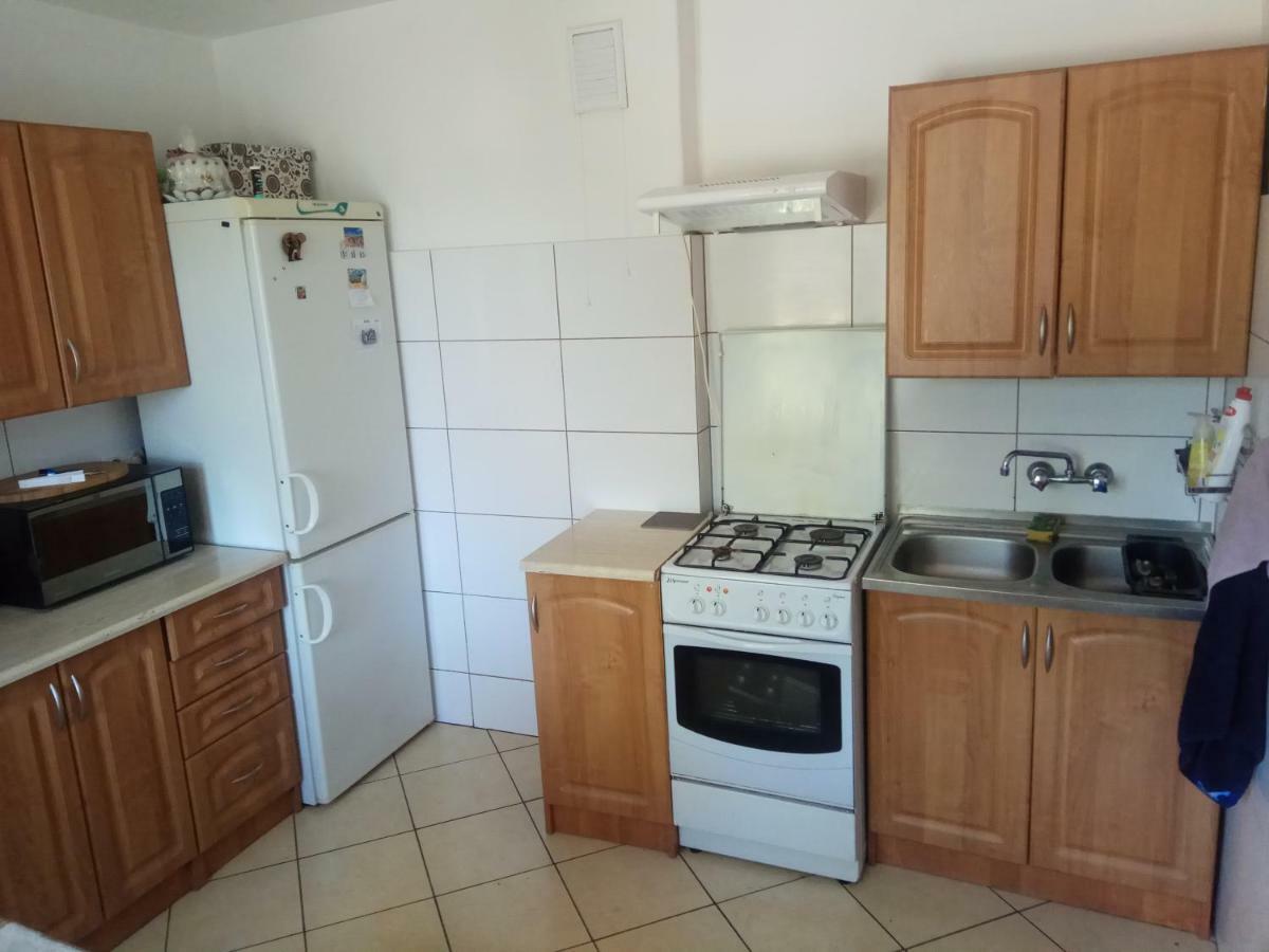 Pokoje Goscinne U Slawka Ustka Exterior foto